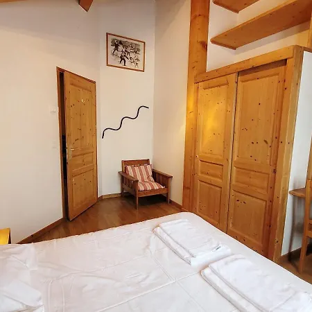 Chalet Lumineux 3* Proche Et Pistes, Calme, 80m Vtt/ski, 2 Parkings, Wifi, Equipe Pour 10 Pers. - Fr-1-598-87 *